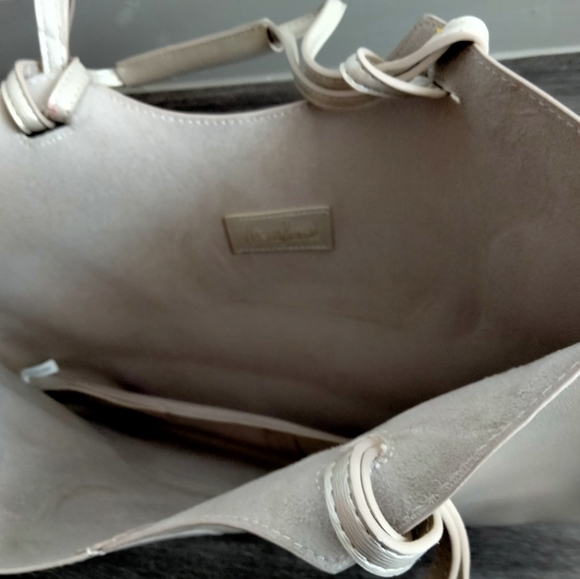 Neiman Marcus Shoulder Bag Silver - Picture 4 of 10